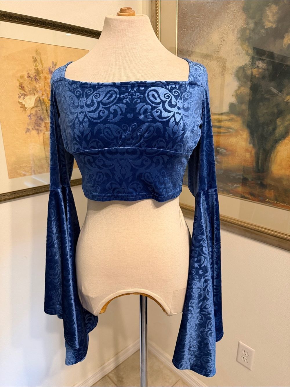 Killstar Blue Velvet Jacquard Flowy Bell Sleeve Crop Top Size Large